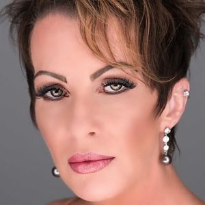 Meet your Posher, Lanette